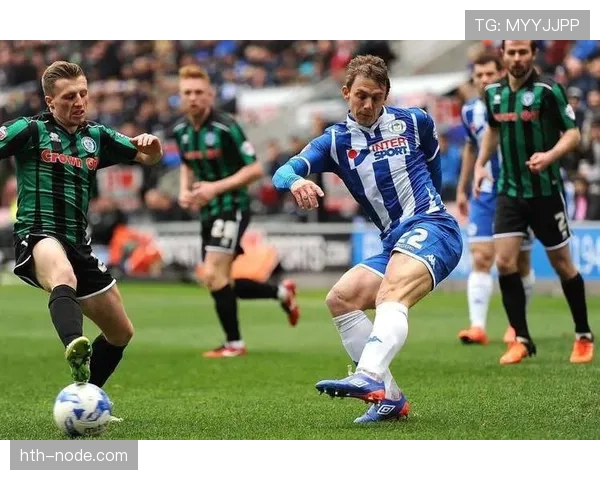 奥坎波斯连场破门助球队强势攀升，状态火热表现抢眼