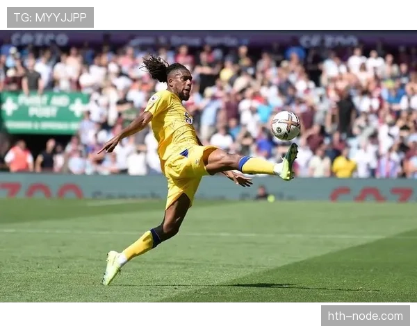 埃弗顿战术调整显成效,强势逆转斩获亮眼胜利 埃弗顿战术调整显成效,强势逆转斩获亮眼胜利